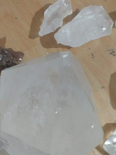 minerals-CRYSTAL QUARTZ PURITY-img-05