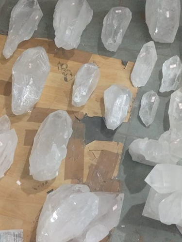 minerals-CRYSTAL QUARTZ PURITY-img-06