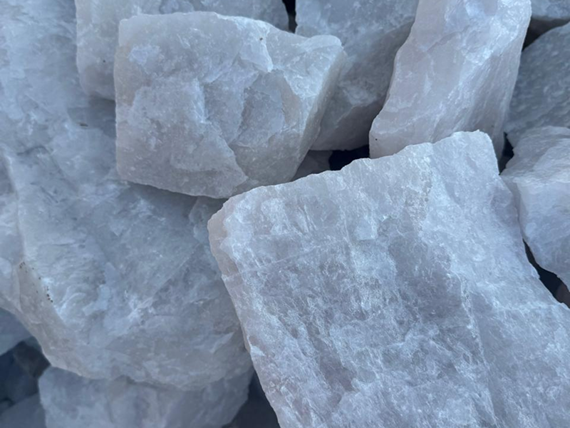 minerals-QUARTZ GLASSY-img-05